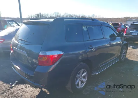 2010 Toyota Highlander Base V6 из США, поврежденный, VIN 5TDBK3EH3AS027713